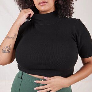 Big Bud Press ½ Sleeve Essential Turtleneck in Basic Black